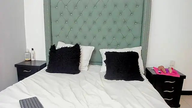 RubyStrong online show from December 3, 4:09 pm