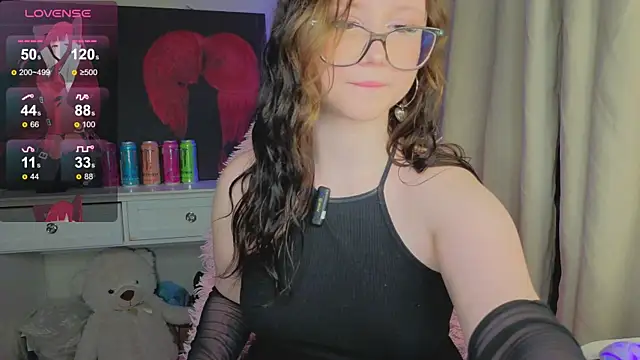 hornyprincess19 online show from November 5, 3:17 pm