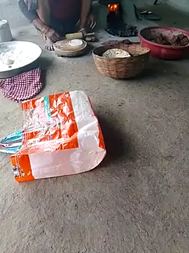 CUTE-004 online show from April 7, 4:58 am