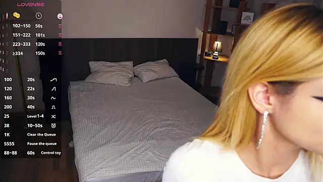 LenitaTumblin online show from November 18, 7:48 pm