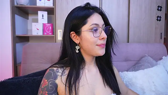 SophiieCumsx online show from March 9, 2:15 am