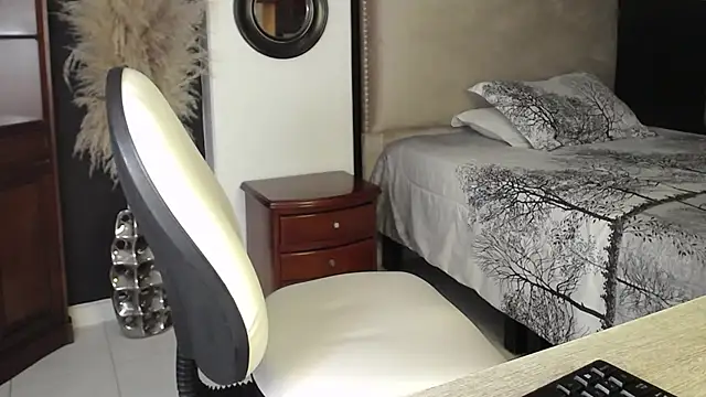 sheryl jones online show from February 26, 1:10 pm