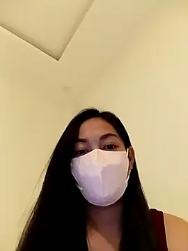 lisa huynh online show from September 18, 2:59 pm