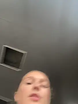 Snapshot of Bellatrisssaa chatting on September 29, 11:26 am Bellatrisssaa online show from September 29, 11:26 am