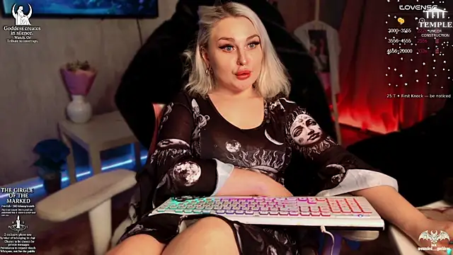 Wounded Goddess  online show from December 13, 7:53 pm