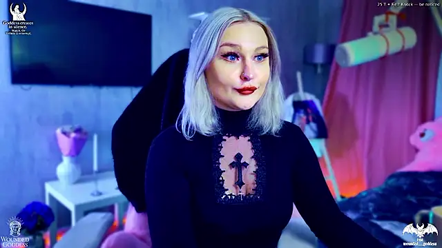 Wounded Goddess  online show from February 3, 6:22 am