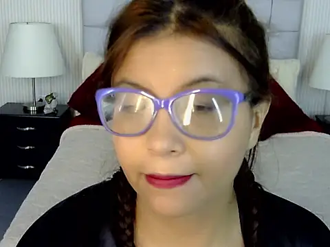 Snapshot of Amber_Rouge_ chatting on October 1, 12:32 pm Amber Rouge online show from October 1, 12:32 pm