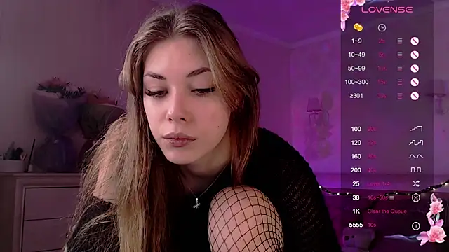 Leila Vanilla online show from November 15, 2:23 am