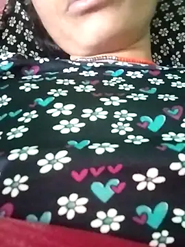 Snapshot of KIRTI12_HOT chatting on October 25, 3:52 pm KIRTI12 HOT online show from October 25, 3:52 pm