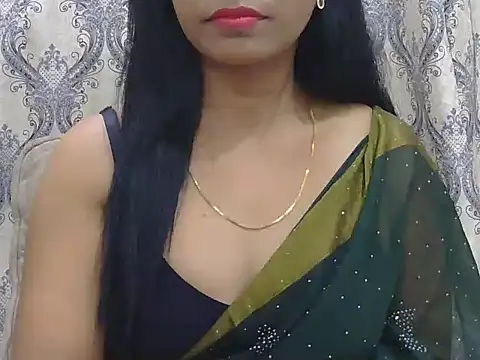 MISS SOMIYA online show from November 21, 9:50 pm