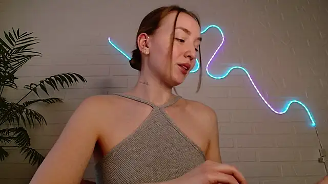 WhitePrincessLuna online show from February 11, 2:18 pm