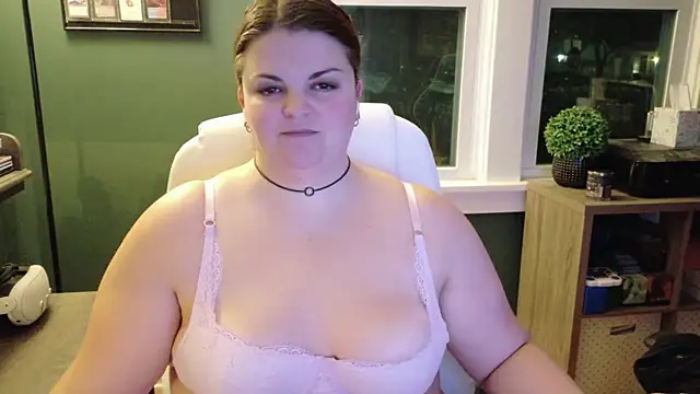 PlayWithBrittany online show from December 4, 11:16 pm