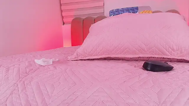 abbyrouss  online show from November 23, 3:53 am