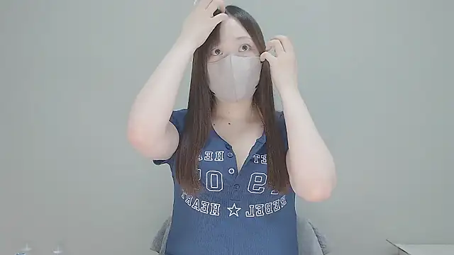 Snapshot of Anna_xoxo_xxx chatting on September 12, 10:02 am Anna xoxo xxx online show from September 12, 10:02 am