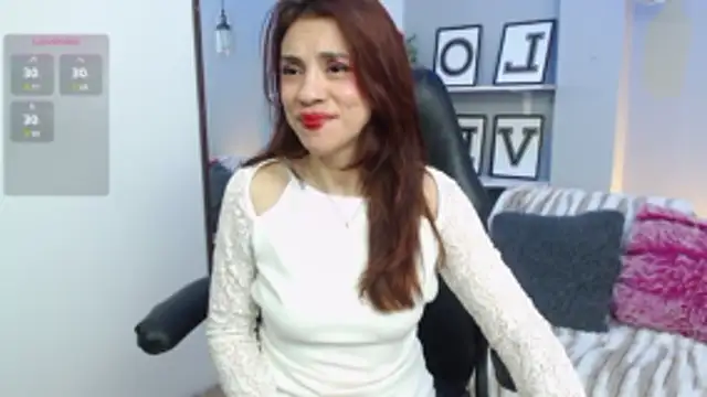 KendallWood  online show from February 5, 9:18 pm