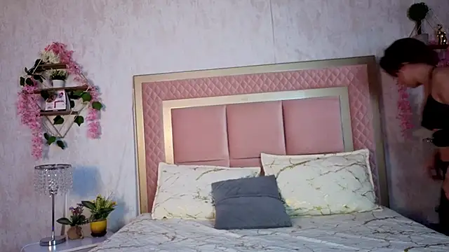 RobinBennett online show from December 16, 12:00 pm