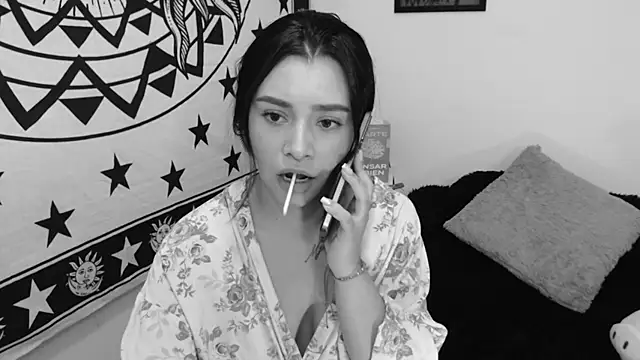 MarilynWhite  online show from October 28, 10:47 pm