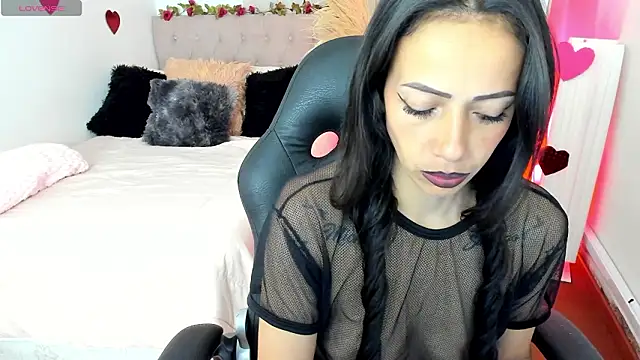 Mariam Lopez   online show from February 12, 3:08 am