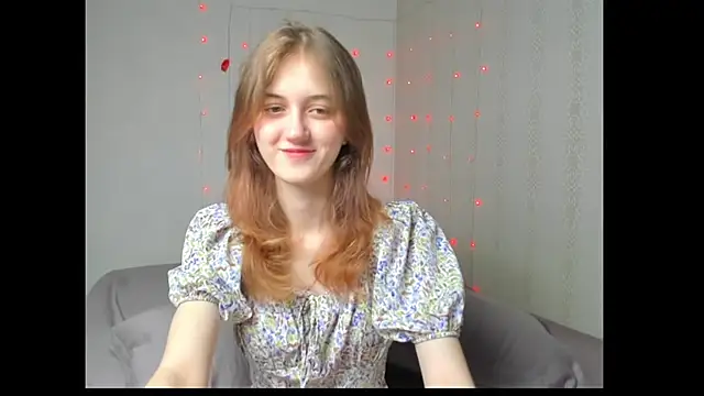 dreamy pollyyy online show from April 19, 4:18 pm