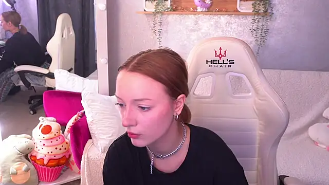 FoxyMayy online show from October 10, 7:13 am