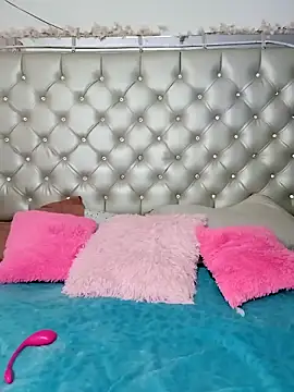 ZARAY 1118 online show from December 15, 3:56 am