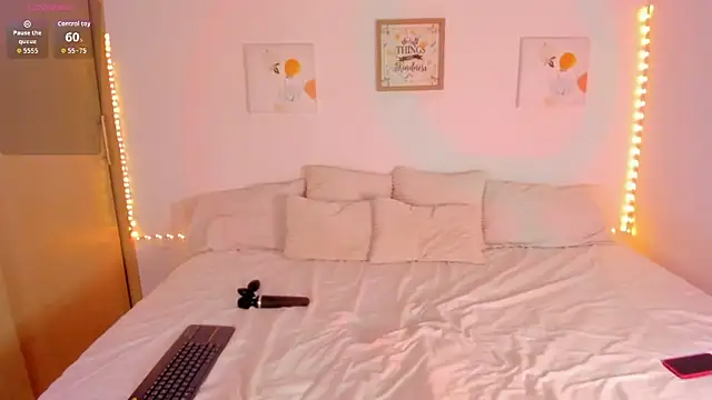 AliisonWells online show from February 11, 12:36 am