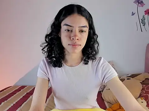 maddy parker   online show from March 6, 2:39 am