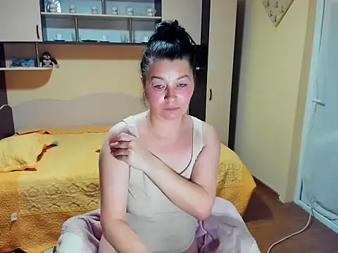 Soffy Skye online show from April 3, 5:27 am