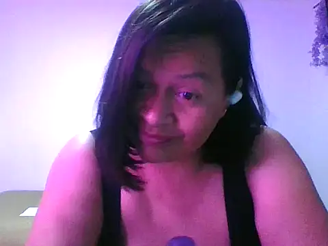 adri89-g online show from October 8, 12:04 am