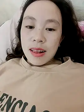 lyuyenkk online show from September 15, 9:50 am