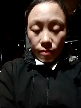 lyuyenkk online show from October 7, 6:40 am