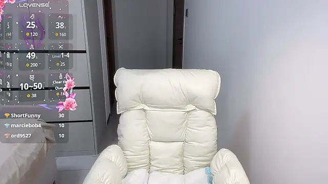 janequeen online show from March 12, 4:42 pm