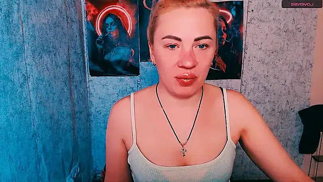 EmmaCat  online show from January 13, 6:08 am