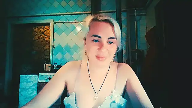 EmmaCat  online show from April 23, 12:01 pm