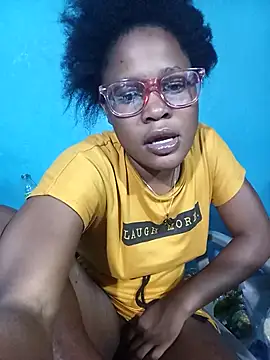 BlondieBitch online show from December 19, 3:59 pm