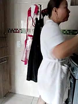 LaraCaliente online show from March 9, 1:03 pm