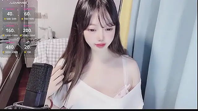 Lucky Cici online show from August 4, 5:08 pm