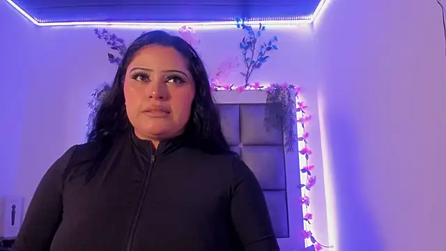 abbiecollins js online show from March 11, 4:06 am