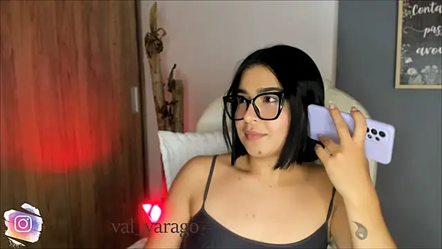 val varago online show from April 9, 4:48 am