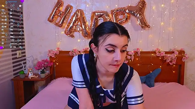 MelanieMooor online show from February 10, 4:10 pm