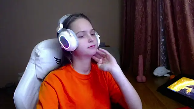 SharybbFace online show from October 15, 3:25 pm