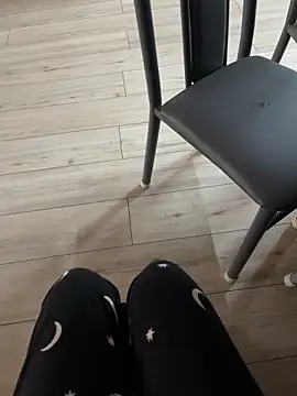 LAURA LLL online show from September 16, 6:10 am