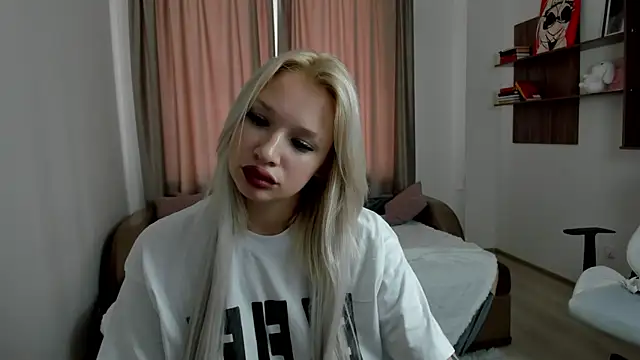 MistyMayers online show from October 9, 6:06 am