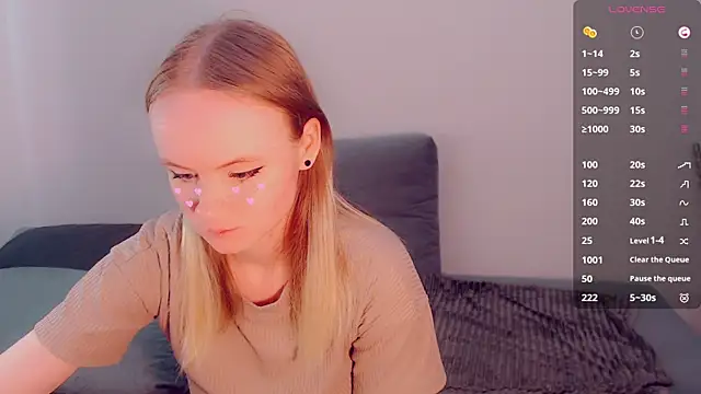 AliceNya cute online show from April 13, 8:04 am