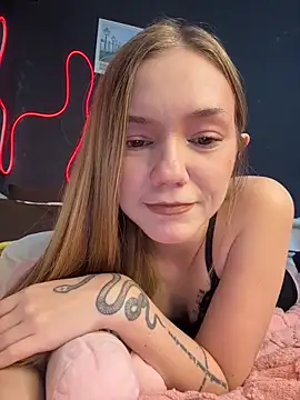 MilaMoone online show from February 26, 11:42 am