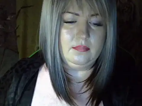 YuliiaSan online show from November 21, 10:34 pm