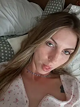 Nhoakila96 online show from April 24, 12:41 pm