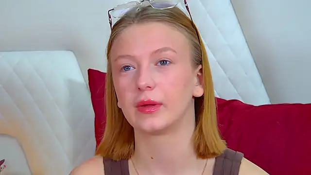 BeatriceBinoche online show from March 31, 6:24 am