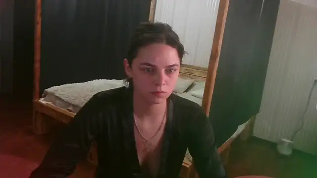 EthelsLover online show from April 8, 10:28 am