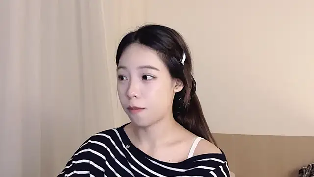 Snapshot of Meng_777 chatting on October 25, 12:24 pm Meng 777 online show from October 25, 12:24 pm